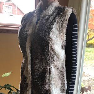 FAUX FUR VEST